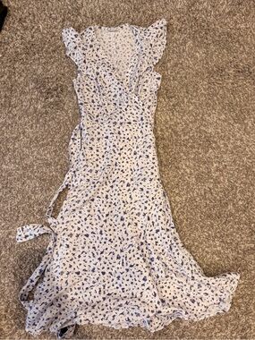 Women's White and Blue Floral Wrap Dress